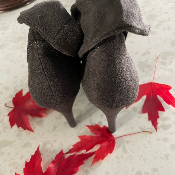 Gray 5.5 Suede like short boots with 4” heels. Fold down or wear up. - Picture 6 of 7